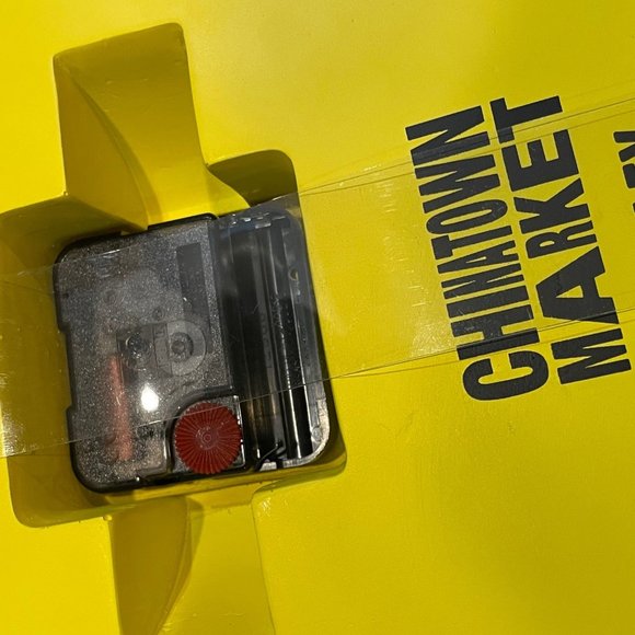NEW CHINATOWN MARKET X SMILEY YELLOW BASKETBALL CLOCK - Picture 10 of 11